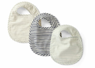 baby bibs in baby gift bundle